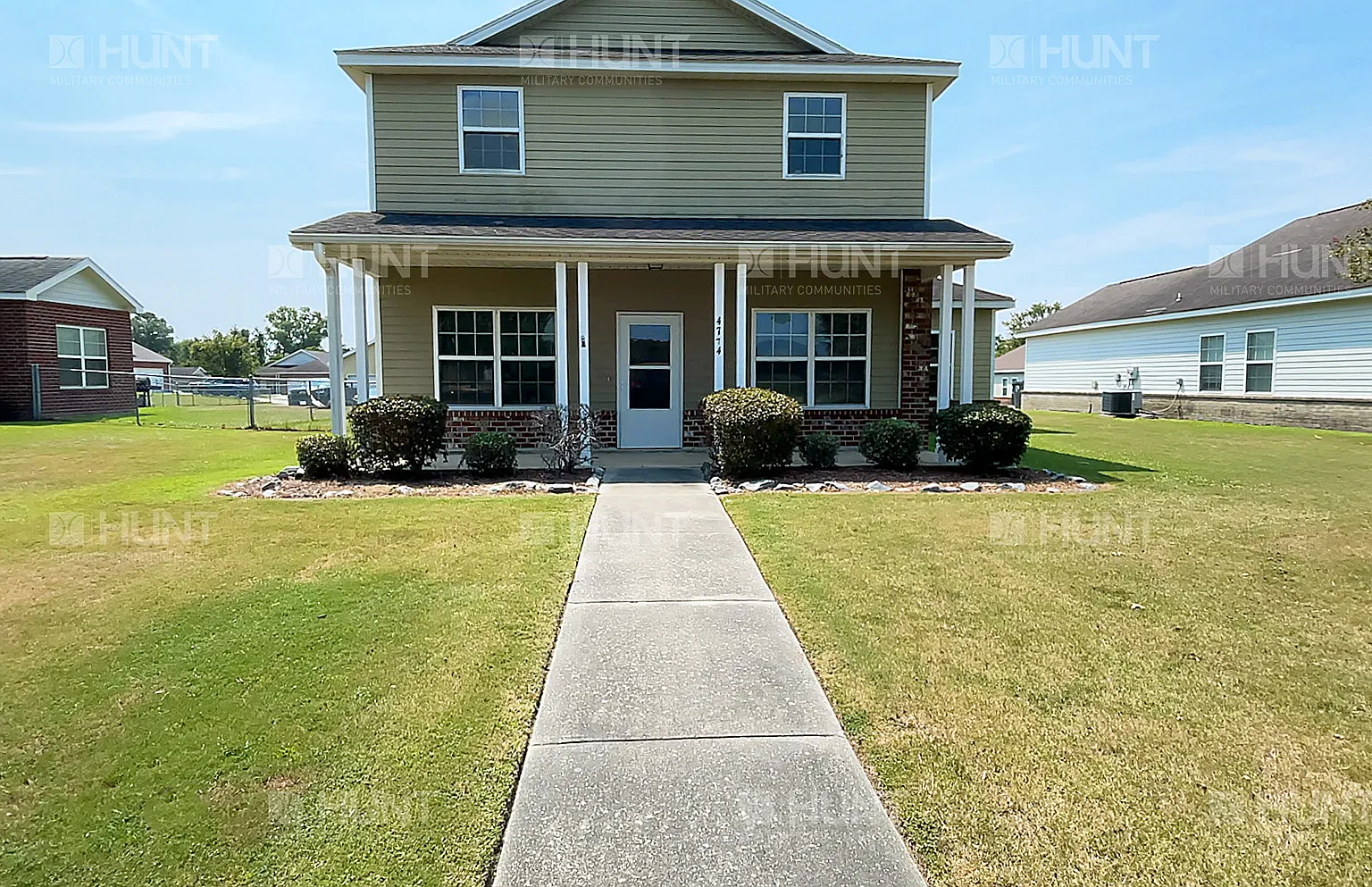 3 bed, 2.5 bath, 1724 sqft, $2,004 — Photo 1