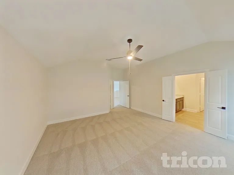 1106 Bullock Dr — Photo 10