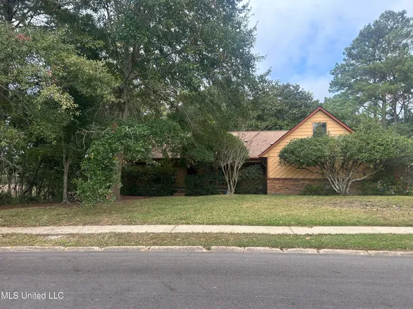119 Reynolds Cir, Ocean Springs, MS 39564