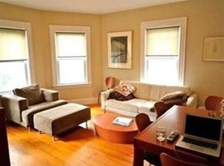 114 Franklin St #3, Brookline, MA 02445