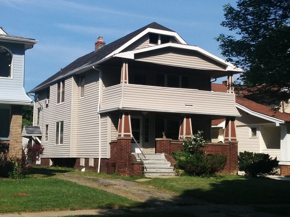 2nd image of 3348 W 131st St