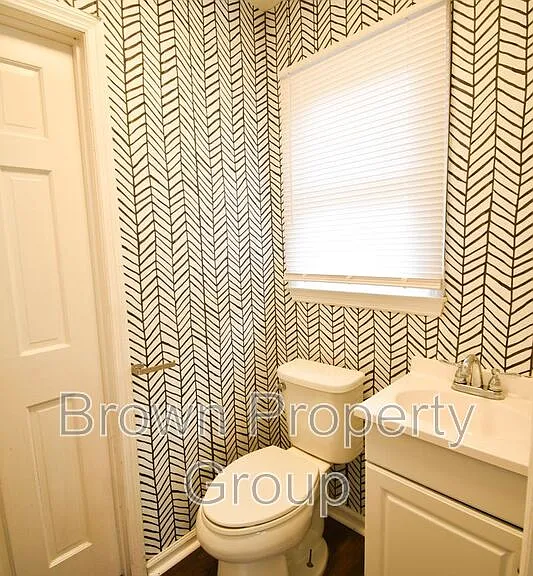 1733 Swann St — Photo 27