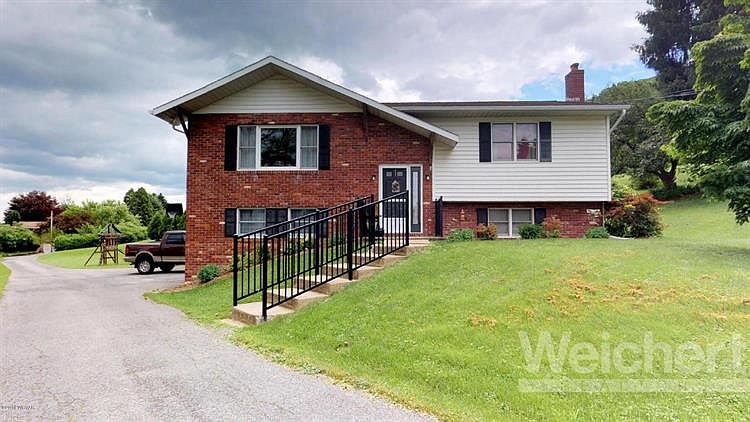1st image of 399 Beech St