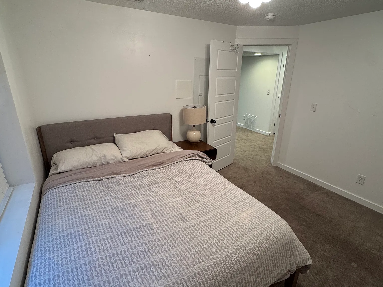 4 bed, 3.5 bath, 2324 sqft, $1,600 — Photo 3