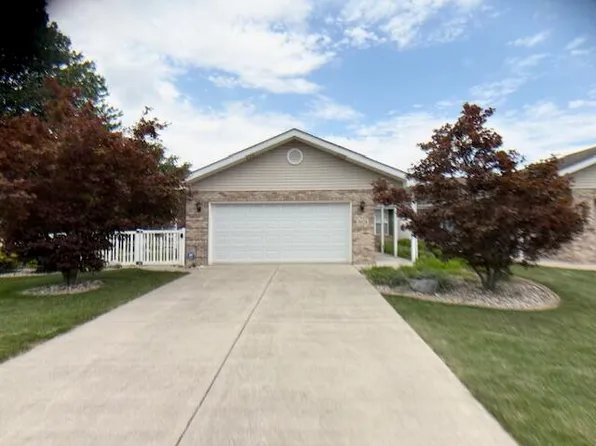 5828 Iris Ln, Schererville, IN 46375
