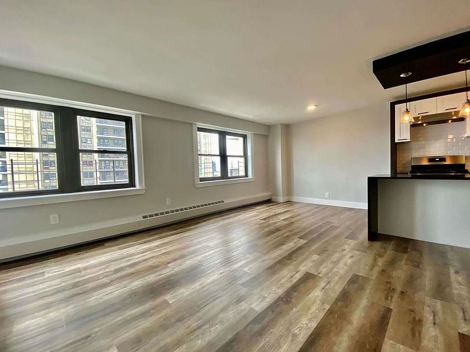 1st image of 260 Audubon Ave #13M