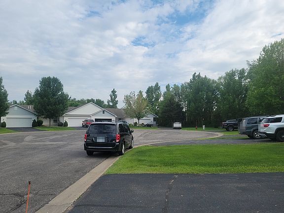 4th image of 11463 Nicholas Cir