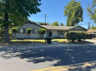 1216 Mount Vernon Dr, Modesto, CA 95350