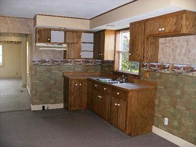 4th image of 1415 N Township Road 21