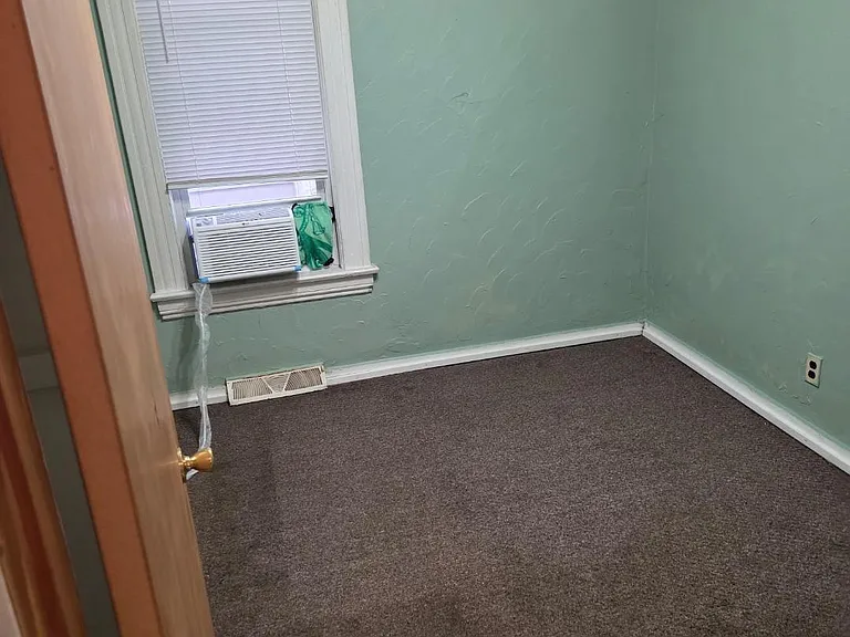 410 W Lapeer St #1 — Photo 4