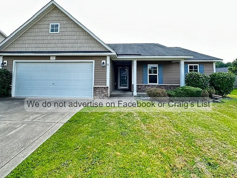 542 Broad Dr — Photo 1