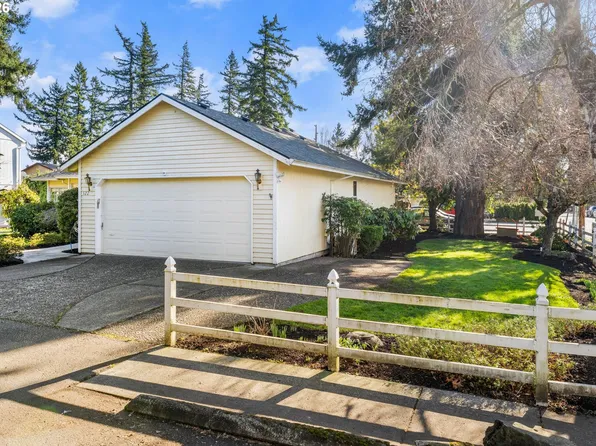 322 SE 151st Ave, Portland, OR 97233