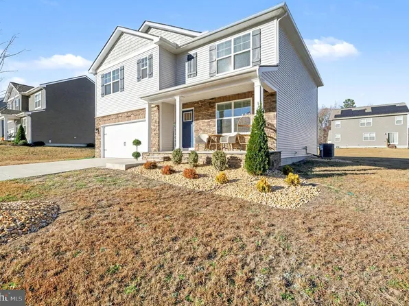 18011 Coolidge Ln, Bowling Green, VA 22427