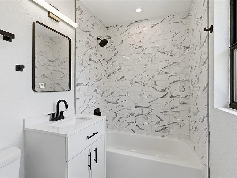 113 145th Ave E #5 — Photo 11