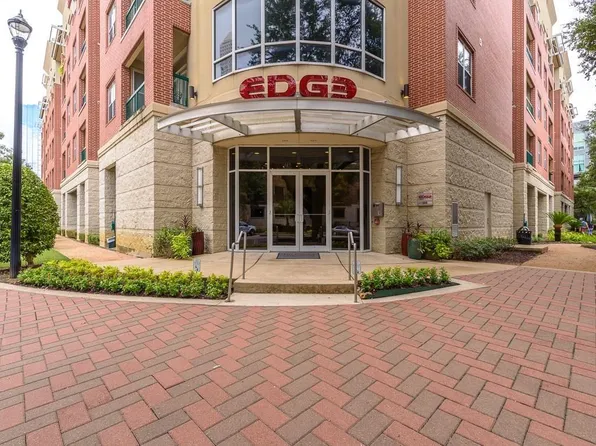 300 Saint Joseph Pkwy APT 303, Houston, TX 77002