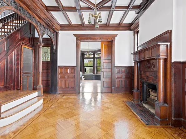 208 Brooklyn Avenue image 1 of 14