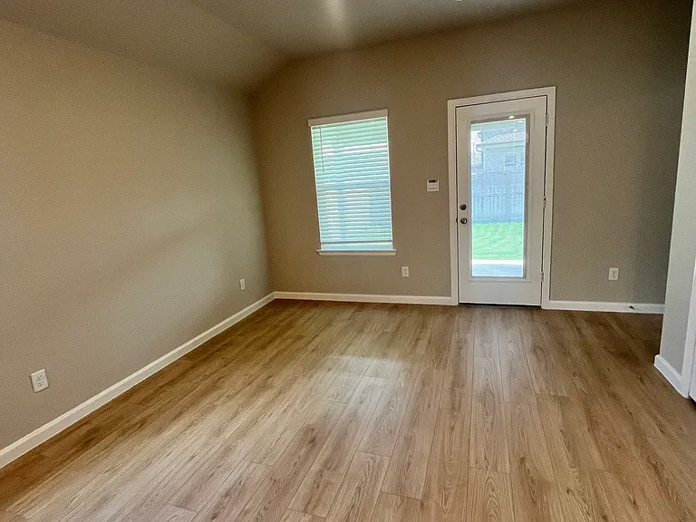 1142 Toledo Bend Dr — Photo 8