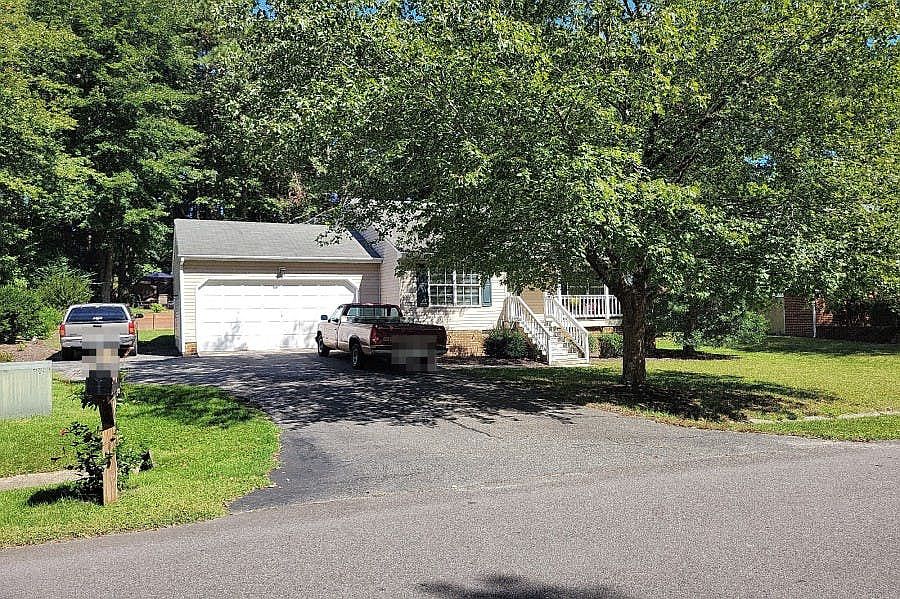 2nd image of 3808 Fox Hollow Rd
