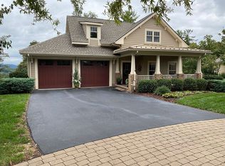 7071 Mountain Spring Ct, Roanoke, VA 24018