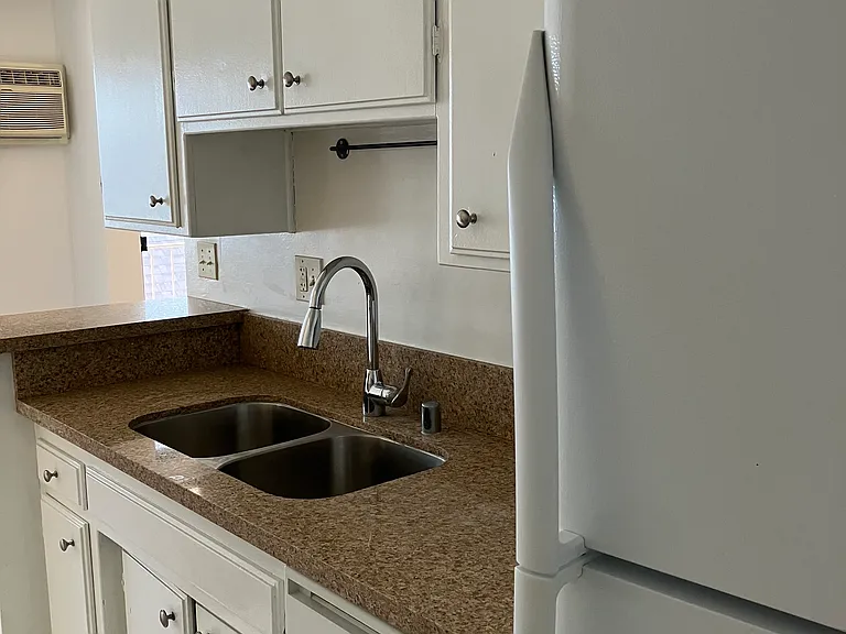 3329 Keystone Ave #7 — Photo 5