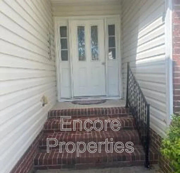 3384 Carolina Way — Photo 2