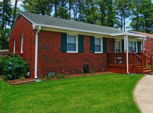 702 Milby Dr, Chesapeake, VA 23325