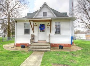 203 Eads St, Thomasboro, IL 61878