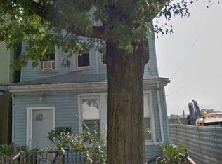 2021 129th St, Flushing, NY 11356