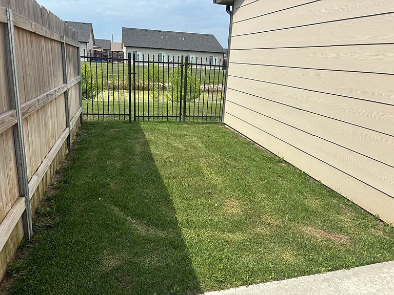 12034 W Shadow Lakes St — Photo 16