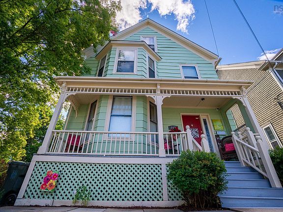 2nd image of 213 Victoria St
