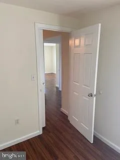 1823 N Shore Ct — Photo 32
