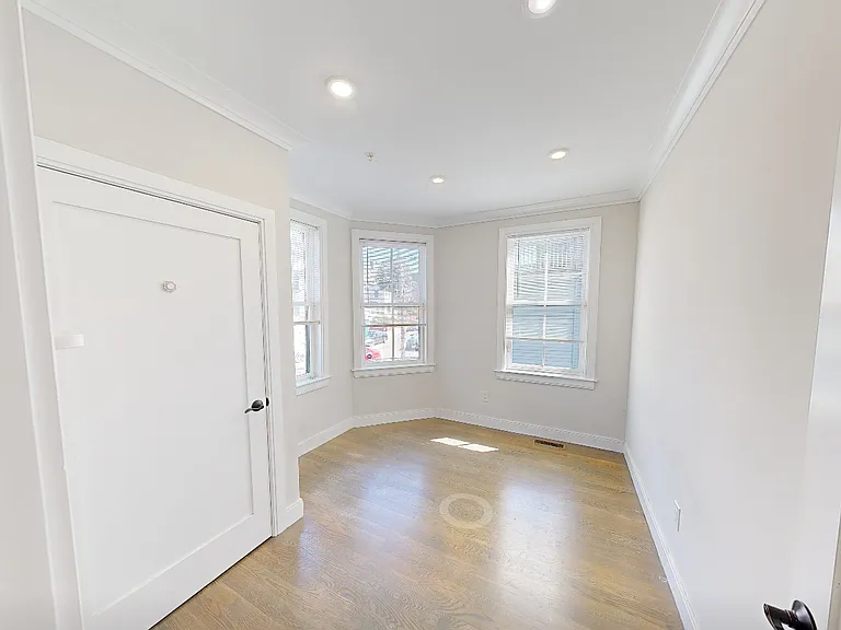 791 Linden St #1 — Photo 4