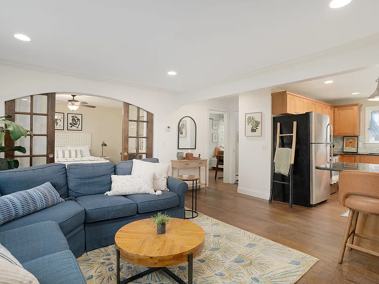 70 Carroll Ave #706 — Photo 3