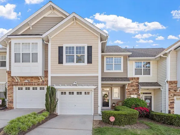 5912 Hourglass Ct, Raleigh, NC 27612