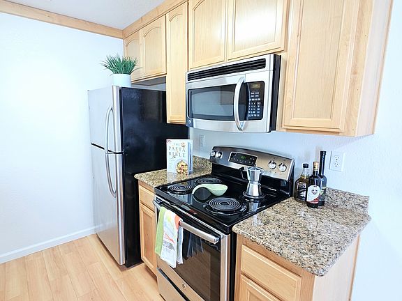 4th image of 21019 Baker Rd APT 23