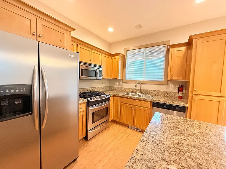 9554 SW 153rd Ave — Photo 5