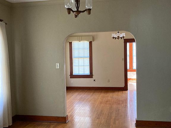 2nd image of 354 Beverly Dr