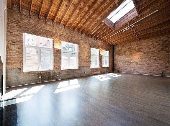4th image of 2041 N Magnolia Ave APT D