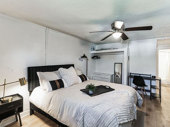 2nd image of 1914 McBroom St #5