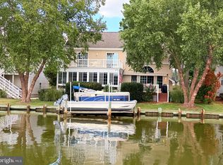51 Clubhouse Dr, Ocean Pines, MD 21811