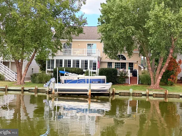 51 Clubhouse Dr, Ocean Pines, MD 21811