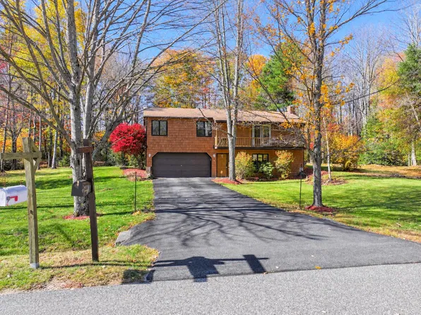 134 Garden Circle, Auburn, ME 04210