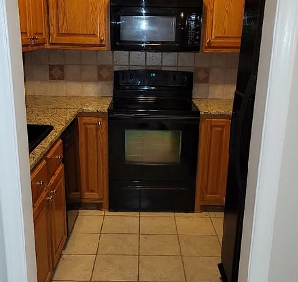 160 17th Street Pl NW #B1 — Photo 7