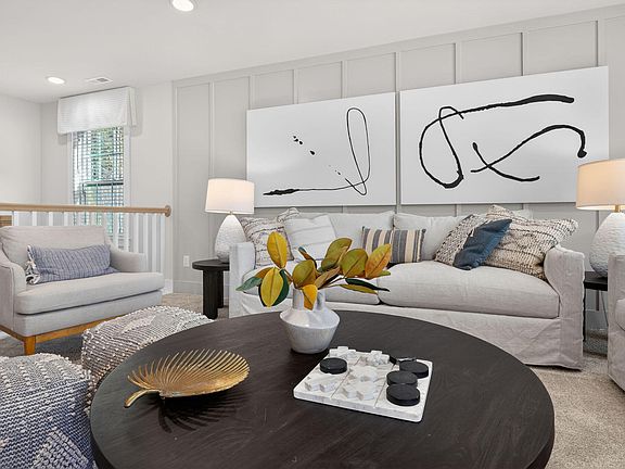 4th image of 81 Charlotte Knoll St