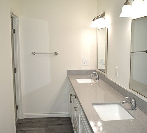 5th image of 5425 Godbey Dr