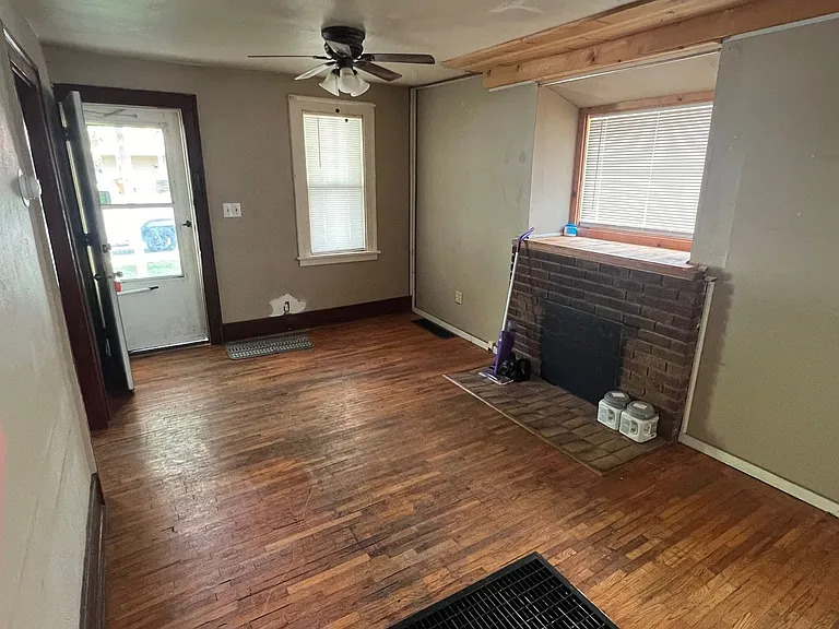 511 N Garfield Ave — Photo 7