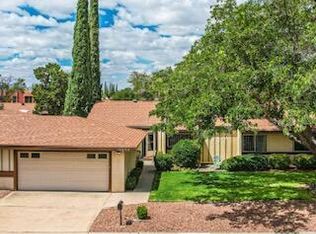 10655 Park View Cir, El Paso, TX 79935