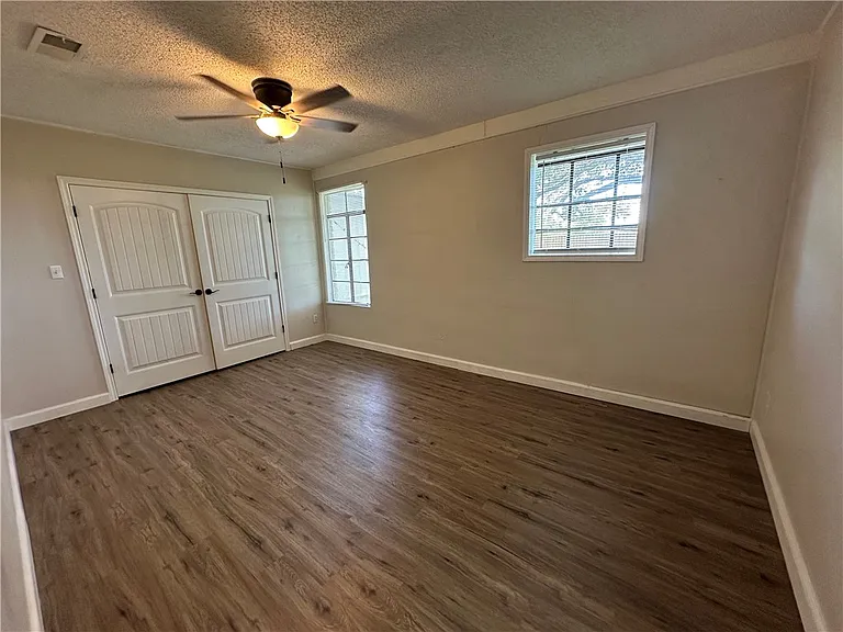 11150 Interstate Highway 37 #B — Photo 16