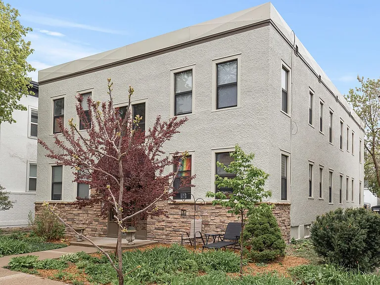 3121 Girard Ave S — Photo 1