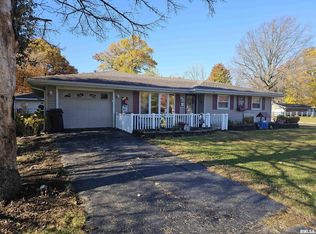 1604 Springfield Rd, East Peoria, IL 61611